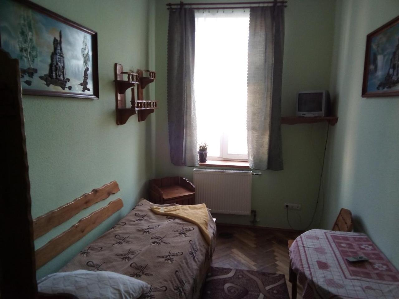 Готель Центральний Brody Luaran gambar